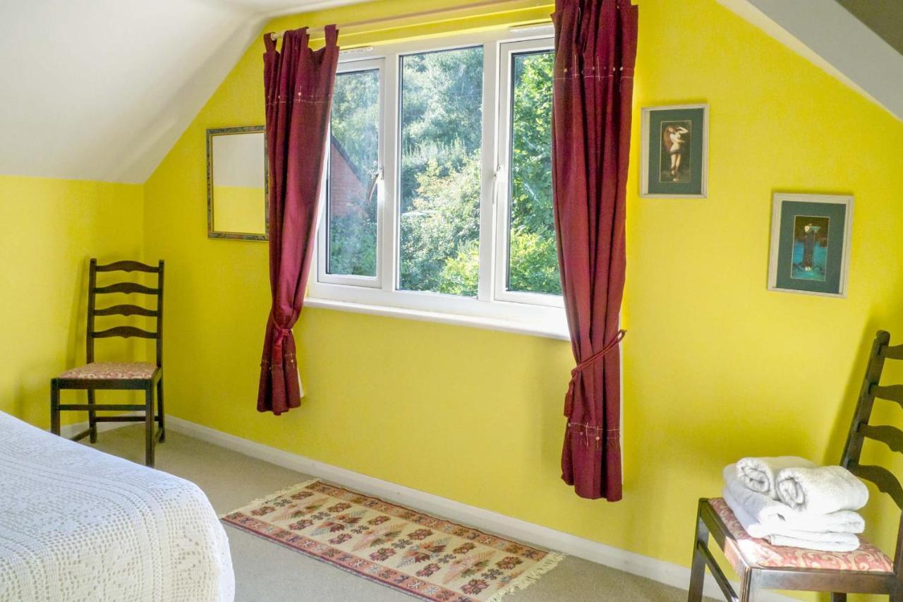 Healing Waters Sanctuary For Exclusive Private Hire And Self Catering Board, Vegetarian, Alcohol & Wifi Free Retreat In Glastonbury Bed & Breakfast Dış mekan fotoğraf