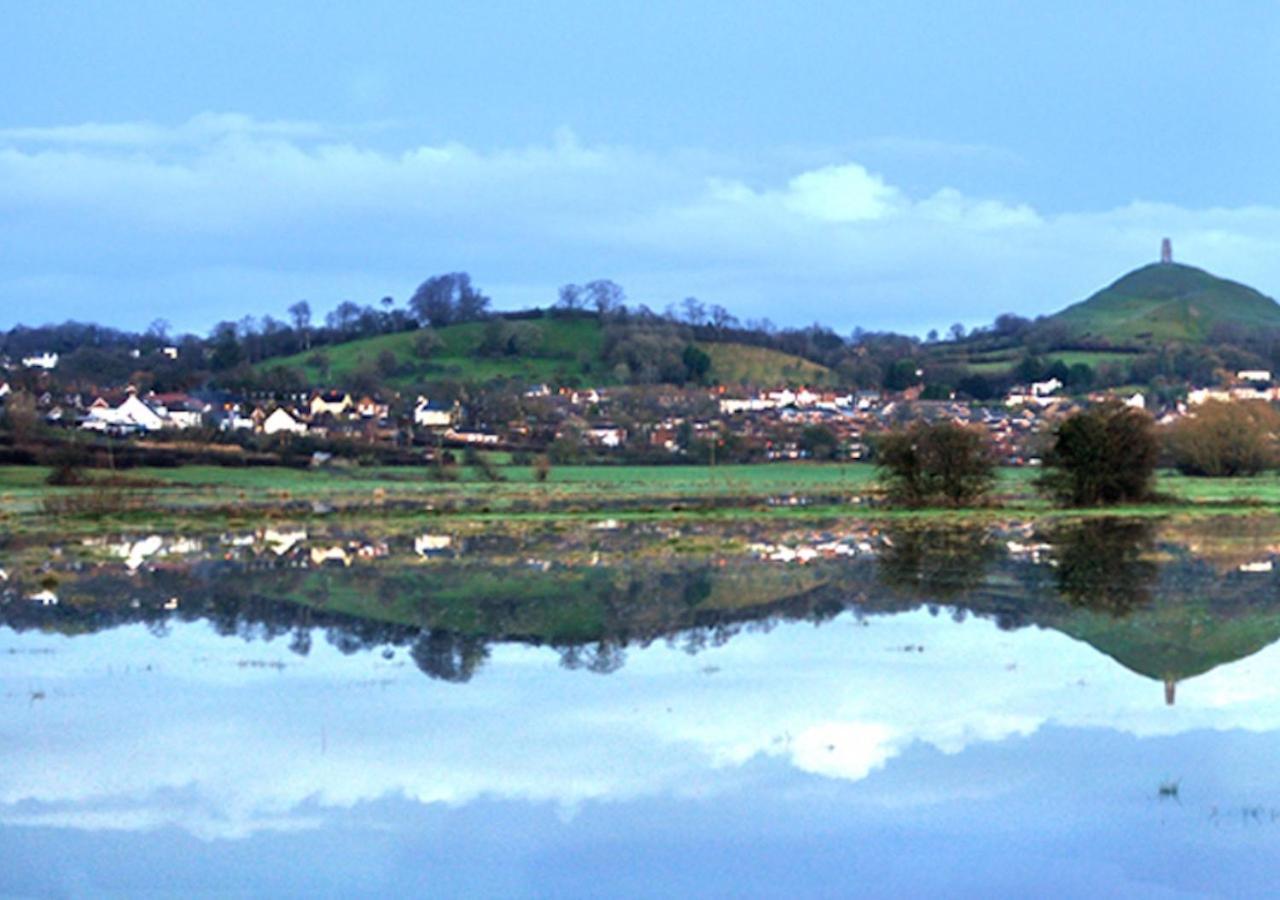 Healing Waters Sanctuary For Exclusive Private Hire And Self Catering Board, Vegetarian, Alcohol & Wifi Free Retreat In Glastonbury Bed & Breakfast Dış mekan fotoğraf