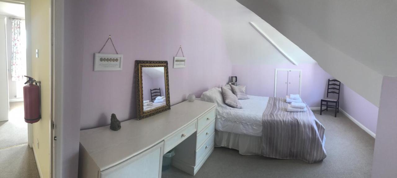 Healing Waters Sanctuary For Exclusive Private Hire And Self Catering Board, Vegetarian, Alcohol & Wifi Free Retreat In Glastonbury Bed & Breakfast Dış mekan fotoğraf