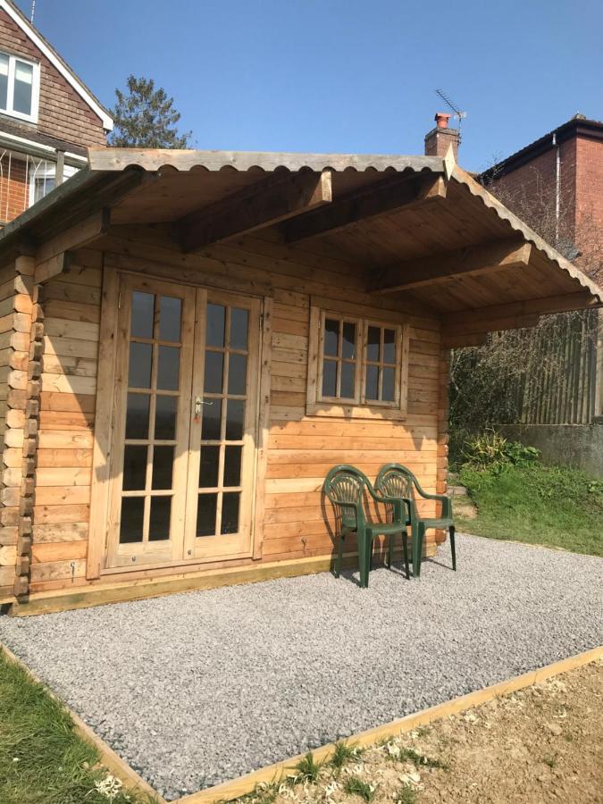 Healing Waters Sanctuary For Exclusive Private Hire And Self Catering Board, Vegetarian, Alcohol & Wifi Free Retreat In Glastonbury Bed & Breakfast Dış mekan fotoğraf