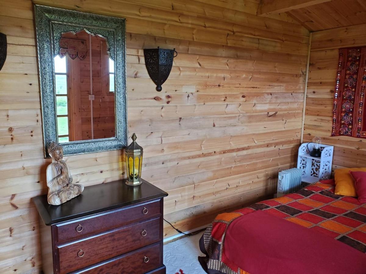 Healing Waters Sanctuary For Exclusive Private Hire And Self Catering Board, Vegetarian, Alcohol & Wifi Free Retreat In Glastonbury Dış mekan fotoğraf